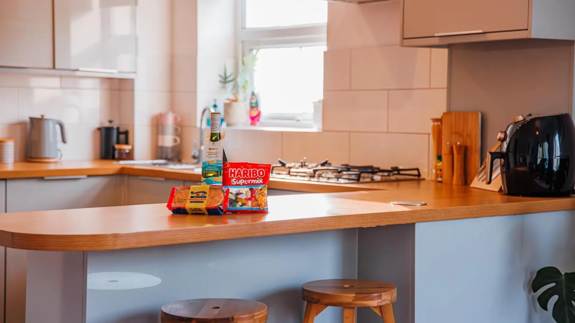 Cosy Stays Cardiff